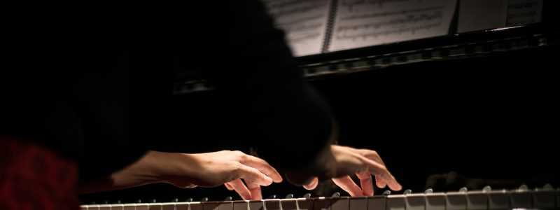 Fotos do 30° Recital Artmanhas do Som com a pianista Érika Ribeiro e a violoncelista Vana Bock